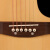 竹霖生ギターは角が欠けています。木吉は初心者入門楽器です。41寸の原木色です。